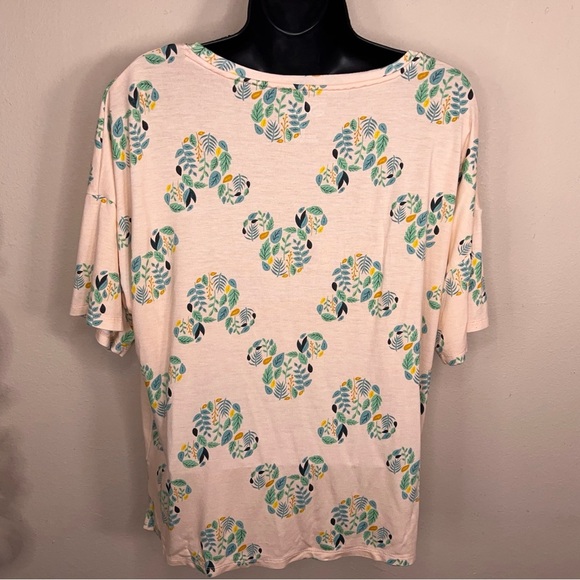 Medium Disney Pink Green Leaves Mickey Mouse Shapes Tshirt Lightweight Tee - Picture 5 of 14